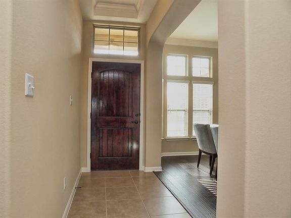 4th image of 500 Brown Juniper Way