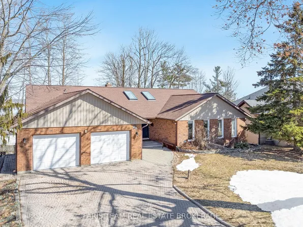 62 Woodcrest Rd, Barrie, ON L4N 2V5
