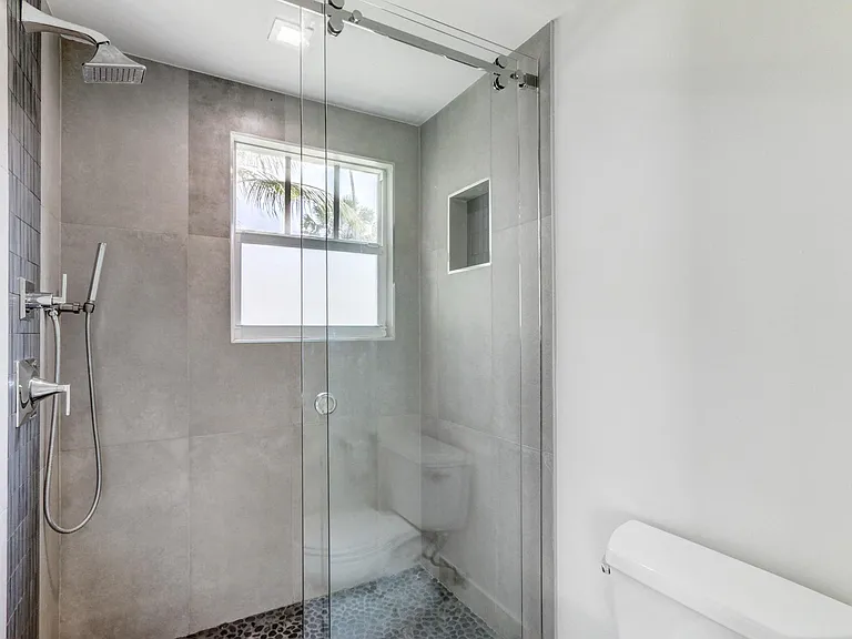 833 Ardmore Rd — Photo 35