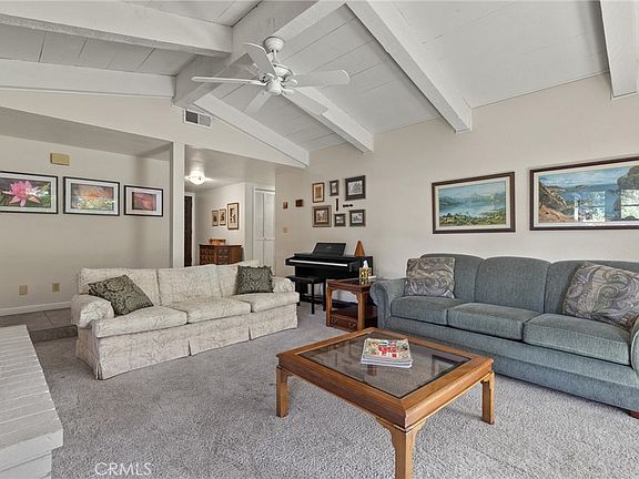 4th image of 2 Northwood Commons Pl
