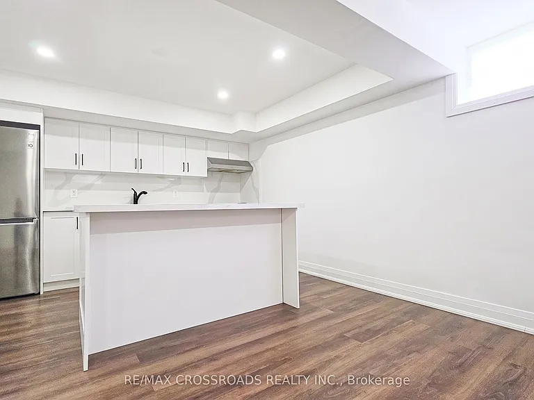 186 Driscoll Rd #LOWER — Photo 5
