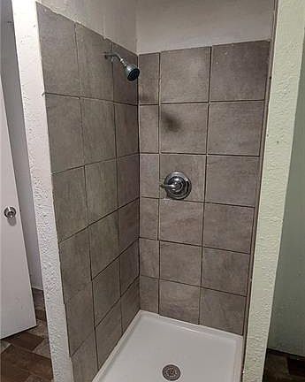 4th image of 8105 Olive St