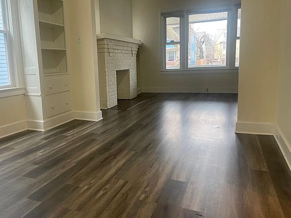 2nd image of 1605 Hillcrest Rd #1
