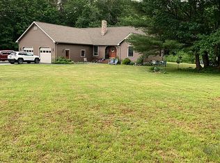 99 Fish St, Leeds, ME 04263