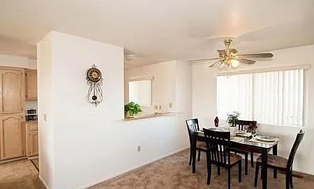 River Knolls Apartment — Photo 7
