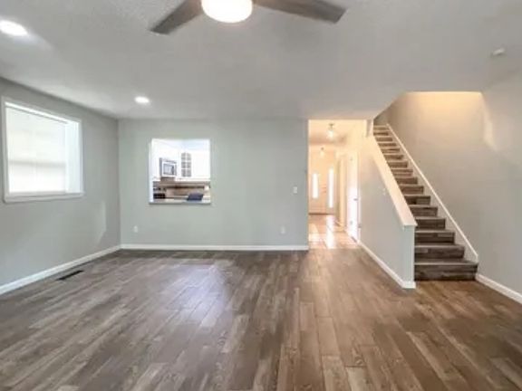 4th image of 4045 NW 34th St