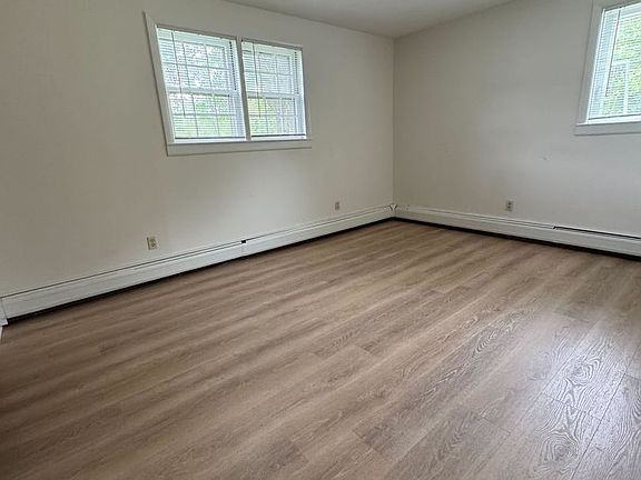 5th image of 382 River St #1A