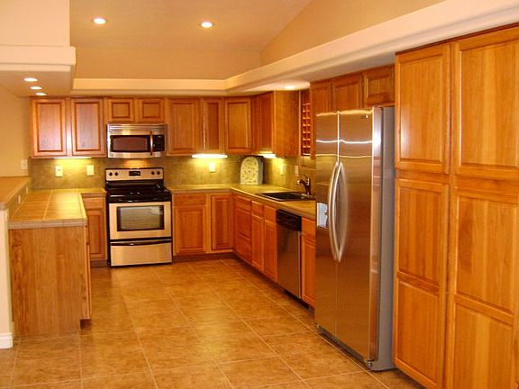 2nd image of 1078 E Las Vegas Way