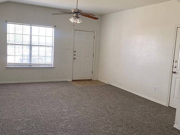 5th image of 2706 Ashley Dr