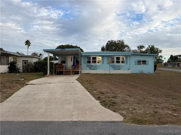 7528 Western Circle Dr, Brooksville, FL 34613