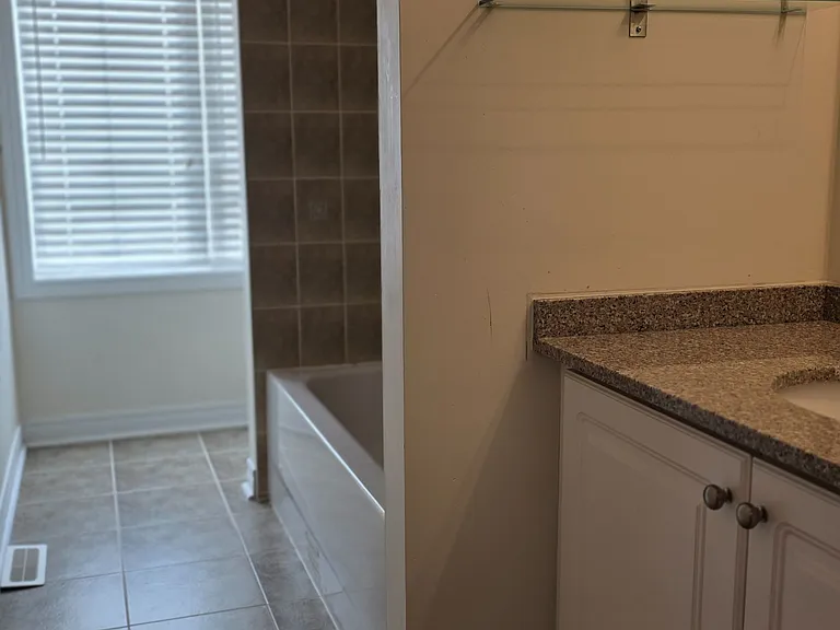 51 Waite Cres — Photo 19
