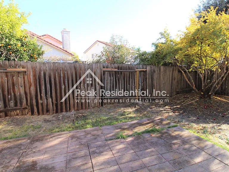 4780 Camino Royale Dr — Photo 22