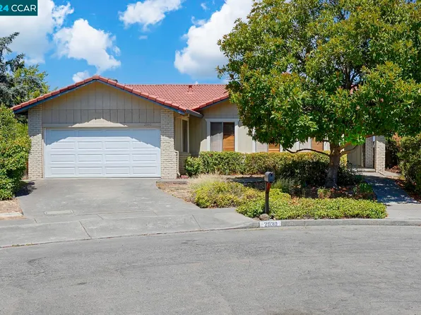 2030 Twin Ct, Santa Rosa, CA 95405