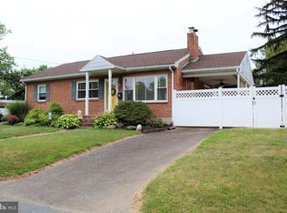 3611 Schoolhouse Ln, Harrisburg, PA 17109