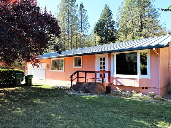 3rd image of 20454 Lakeview Dr
