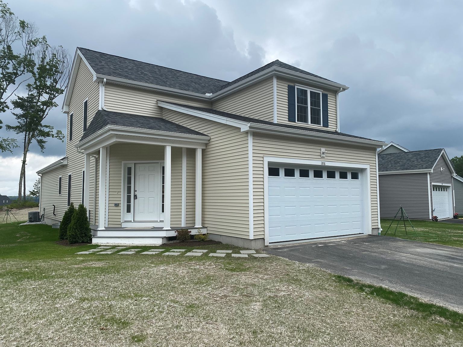 186 Crownshield Ave, Uxbridge, MA 01569 Zillow