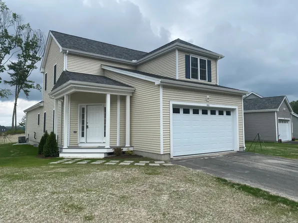 186 Crownshield Ave, Uxbridge, MA 01569