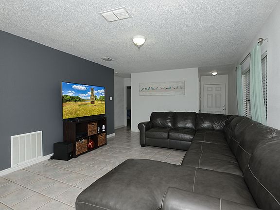 5th image of 9571 Valley Dale St