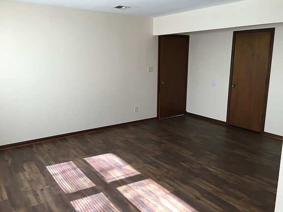 5th image of 5840 Cherry Pl APT B