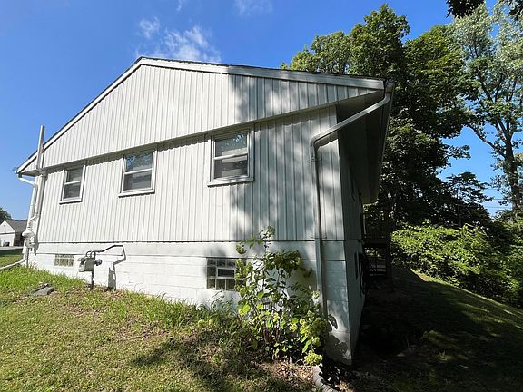4th image of 4044 Saville Ct