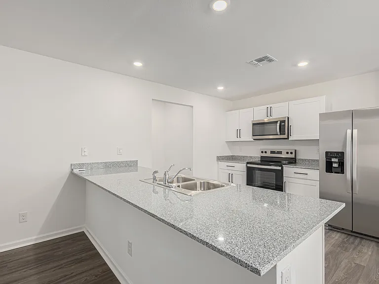 1402 E Peggy Dr — Photo 7