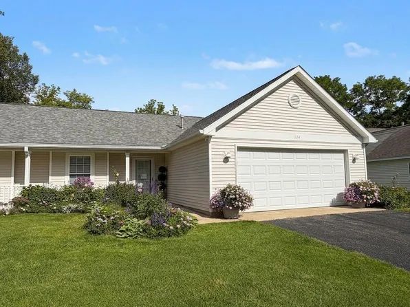 124 Depot Hill Ct, Allegan, MI 49010