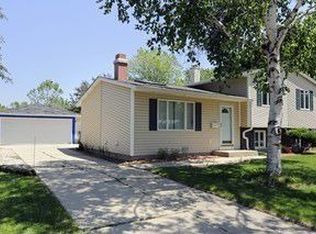 36443 N Beverly Ave, Gurnee, IL