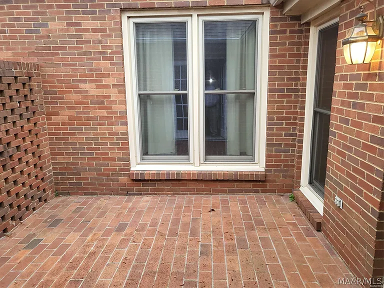 1516 Charleton Dr — Photo 28