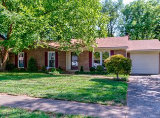 2811 Winterhaven Rd, Louisville, KY 40220