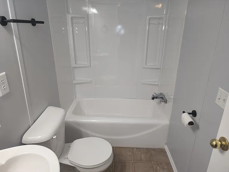 6806 Tree Top Dr — Photo 14