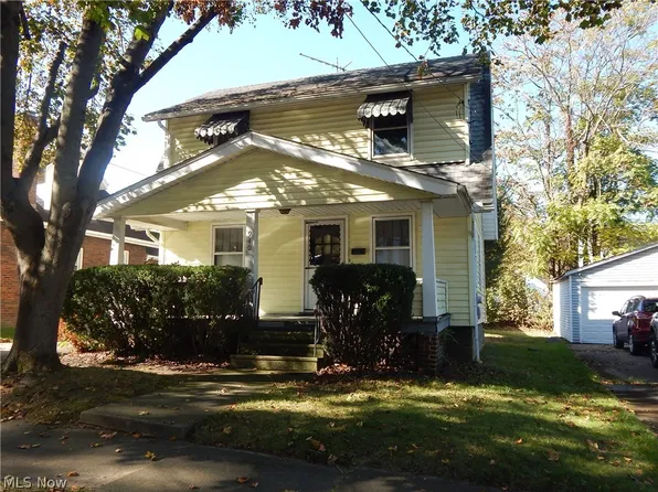940 Davis St, Akron, OH 44310