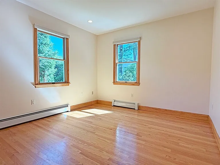 63 Pierrepont Rd — Photo 12
