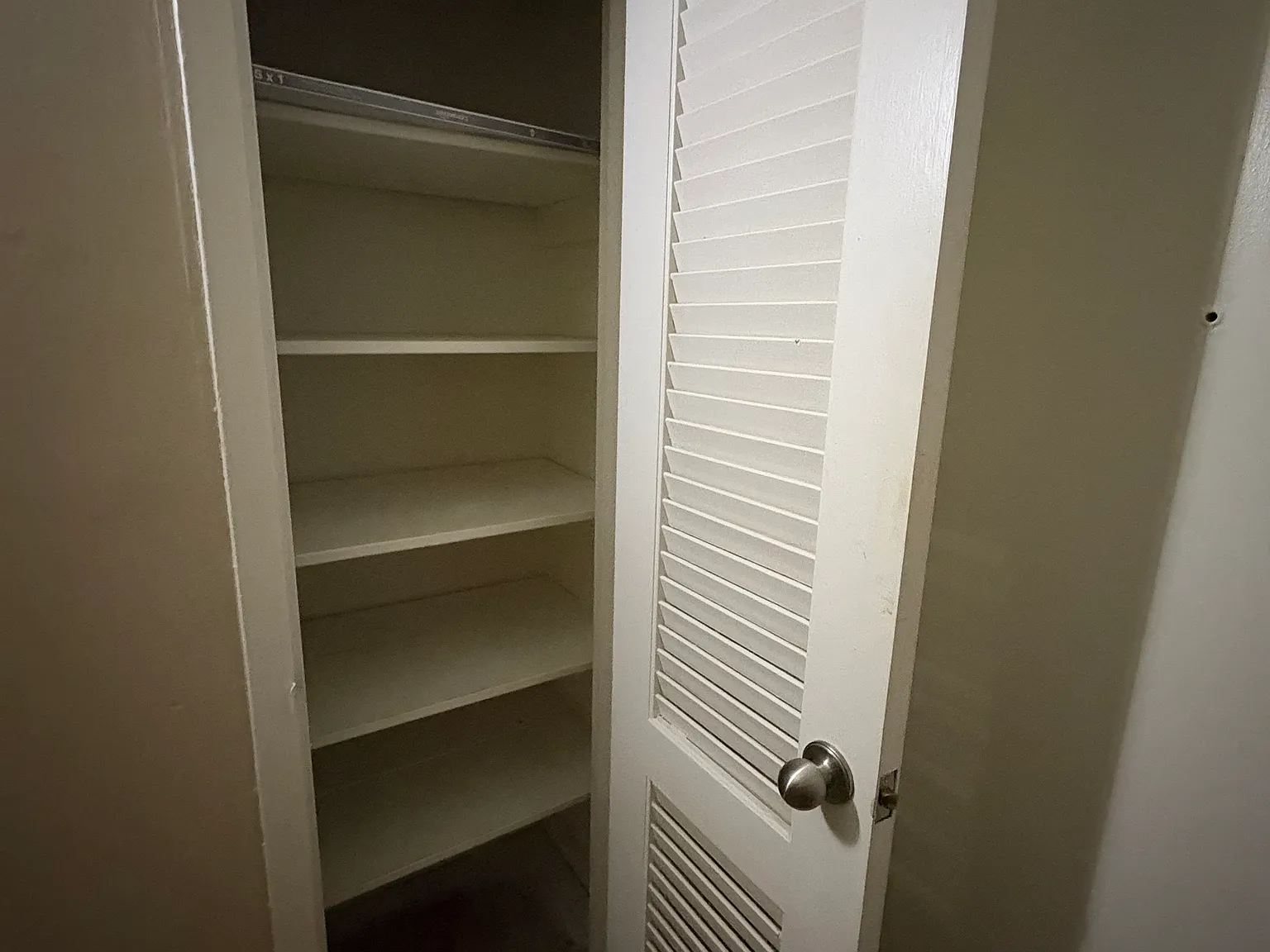2 bed, 936 sqft, $1,700 — Photo 2