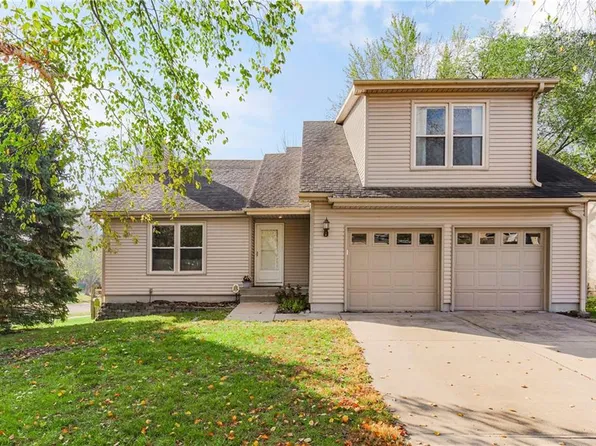6303 W 152nd St, Overland Park, KS 66223