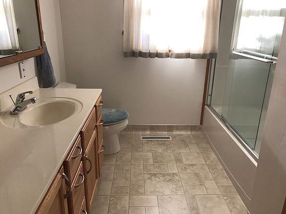 Upstairs bathroom