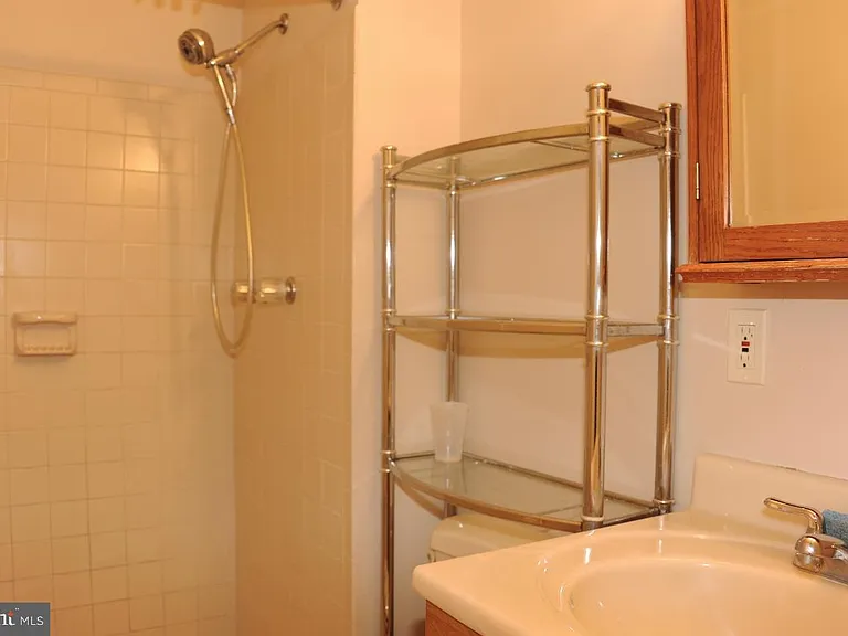 6612 Forbush Ct — Photo 13