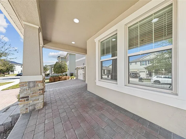 15537 Mango Isle St — Photo 17