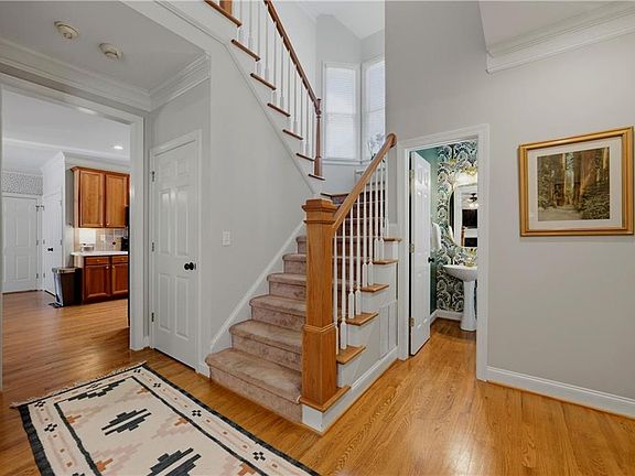 5th image of 2139 Mauldin St NW