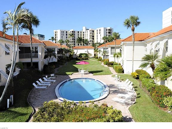 3rd image of 3070 Gulf Shore Blvd N