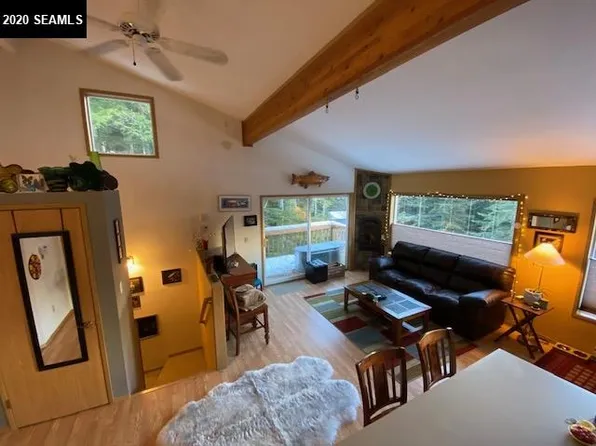 2961 Simpson Ave, Juneau, AK 99801