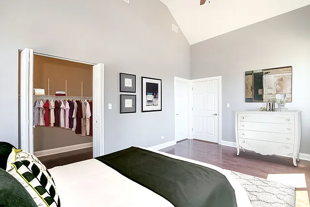 2 bed, 1350 sqft, $2,750 — Photo 4