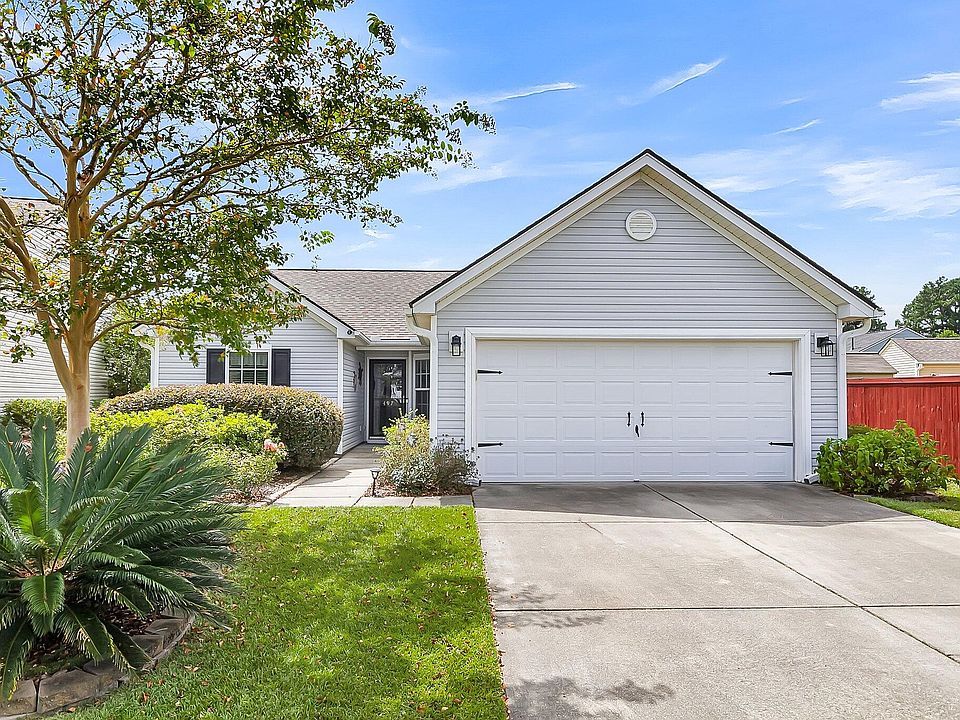1st image of 497 Dolphin Dr