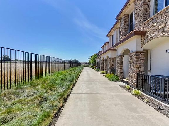 2nd image of 1506 Hudson Cir