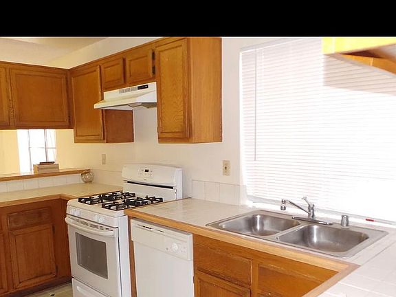 2nd image of 14196 Port Royal Pl