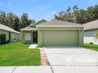5852 Lake Front Dr, Wesley Chapel, FL 33545