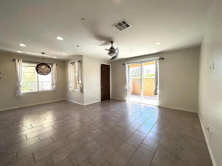 52478 Hawthorn Ct — Photo 5