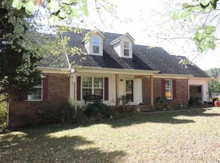 1760 Wynnewood Dr, Chapmansboro, TN 37035