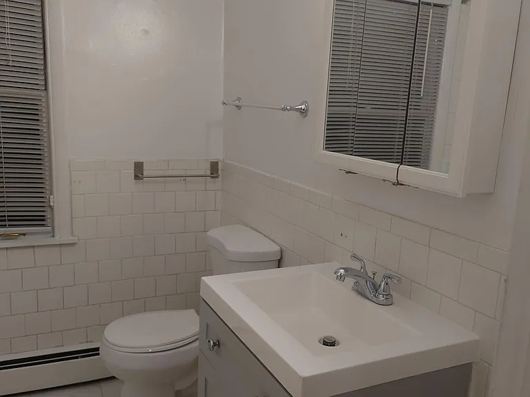 1823 Bolton St #3 — Photo 2