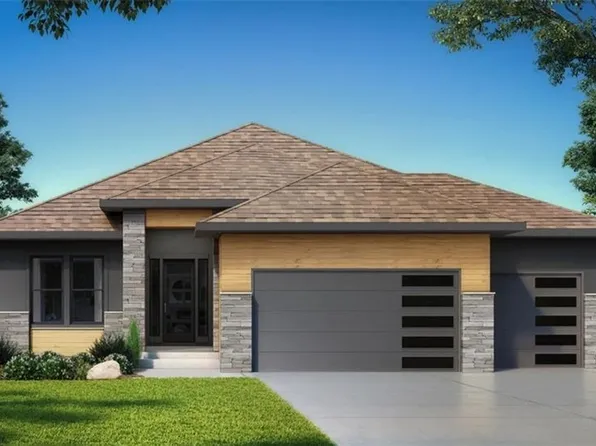 18616 Ironwood St, Overland Park, KS 66085