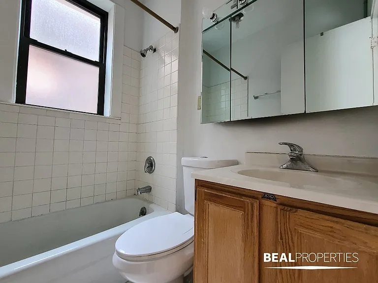 1218 N Dearborn St #B3 — Photo 14